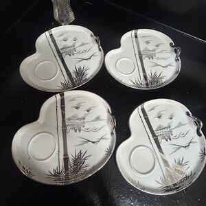 Vintage Set Of 4 Sandwich Plate Trays.